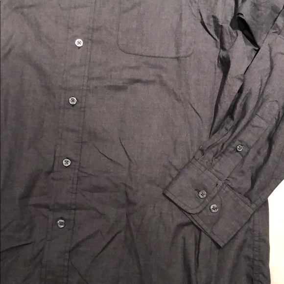 Button up shirt - Picture 2 of 4